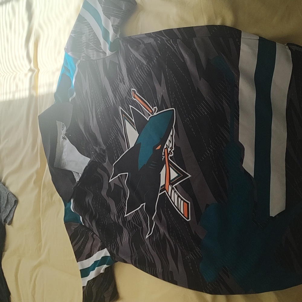San Jose SHARKS Medium black Polo